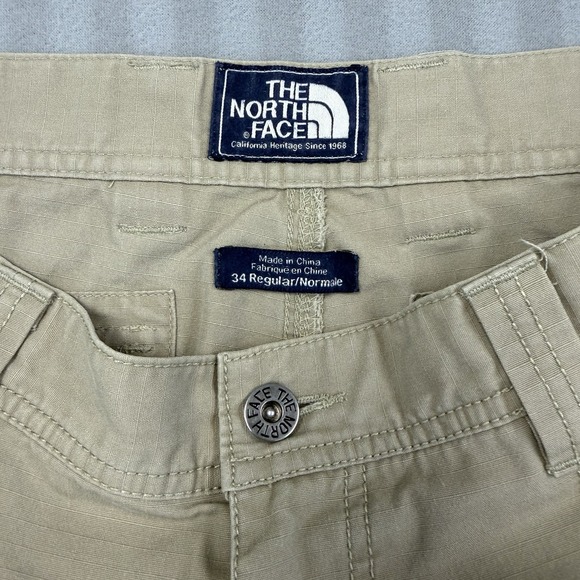 The North Face Cargo Shorts Hiking Camping Men's size 34 - Picture 2 of 3